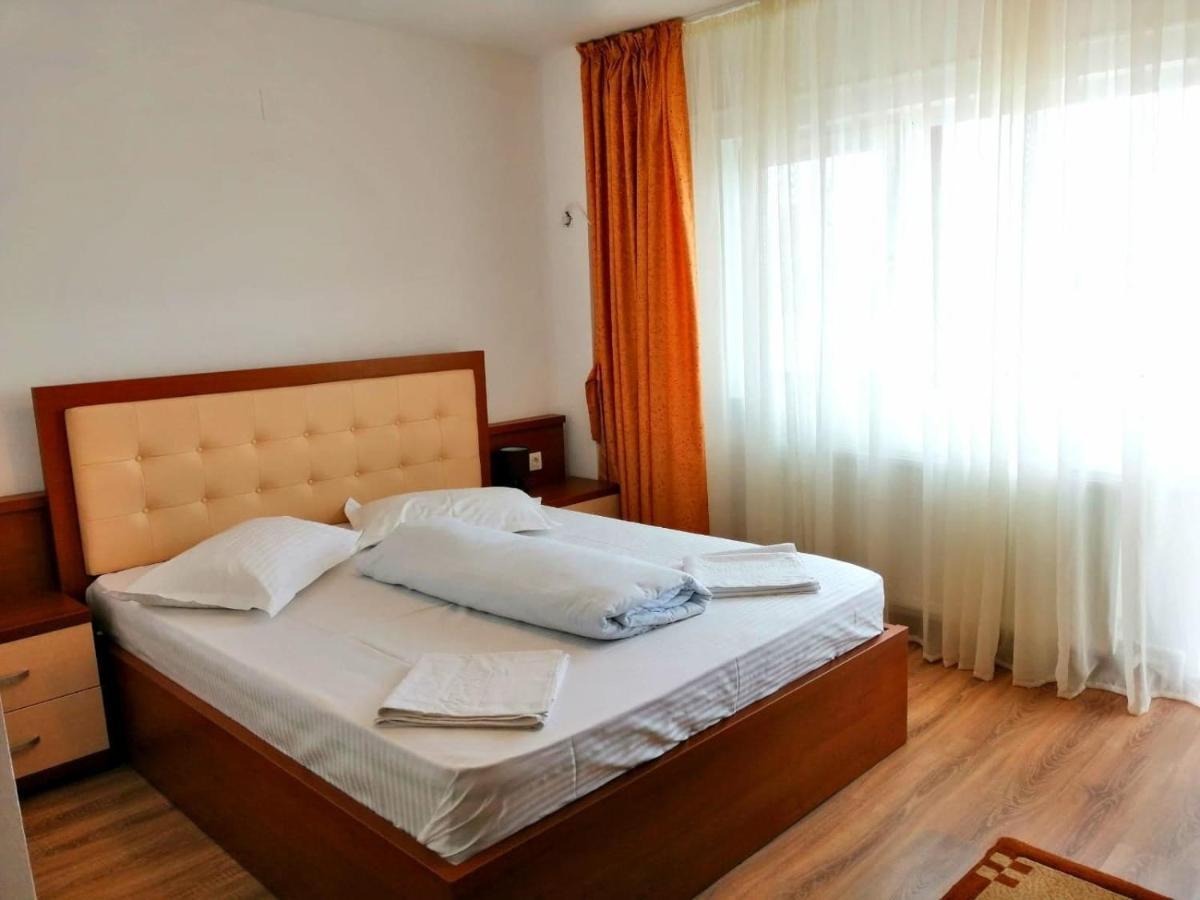 Pensiunea Mila 2 Sulina Ngoại thất bức ảnh