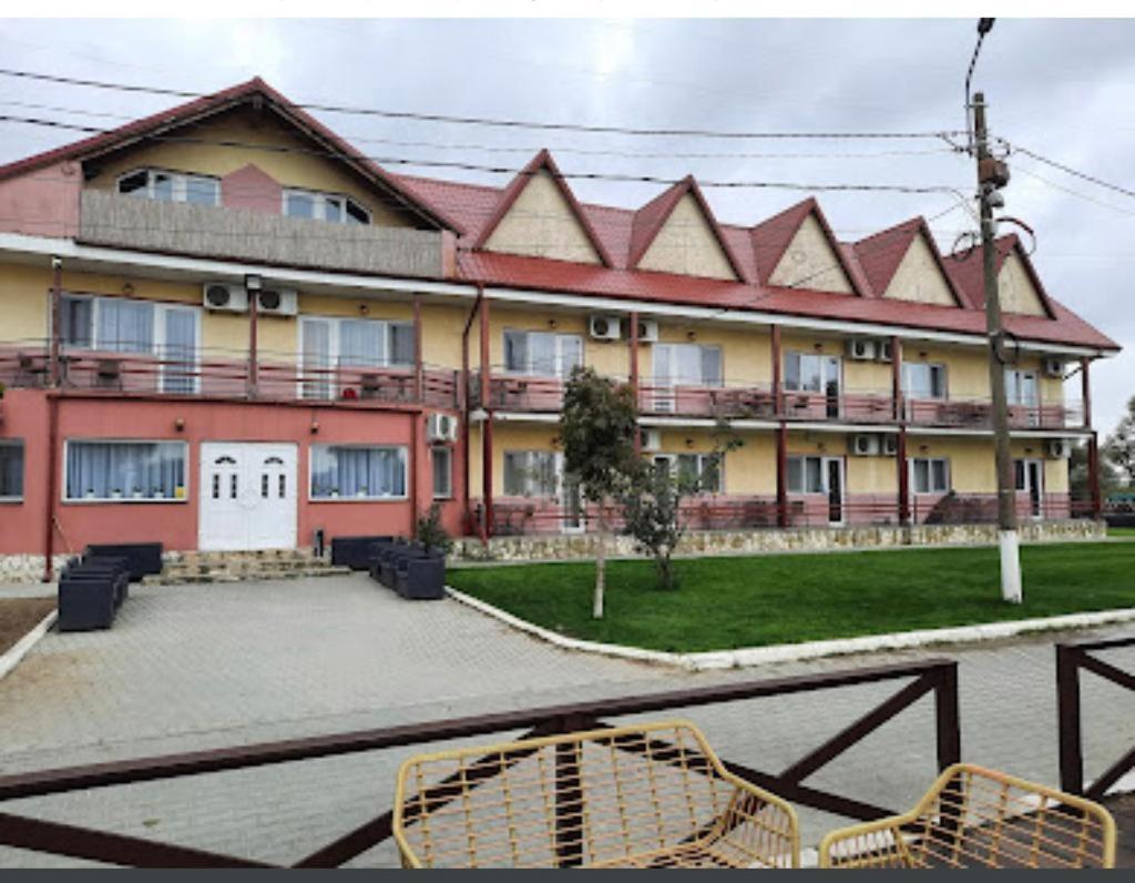 Pensiunea Mila 2 Sulina Ngoại thất bức ảnh